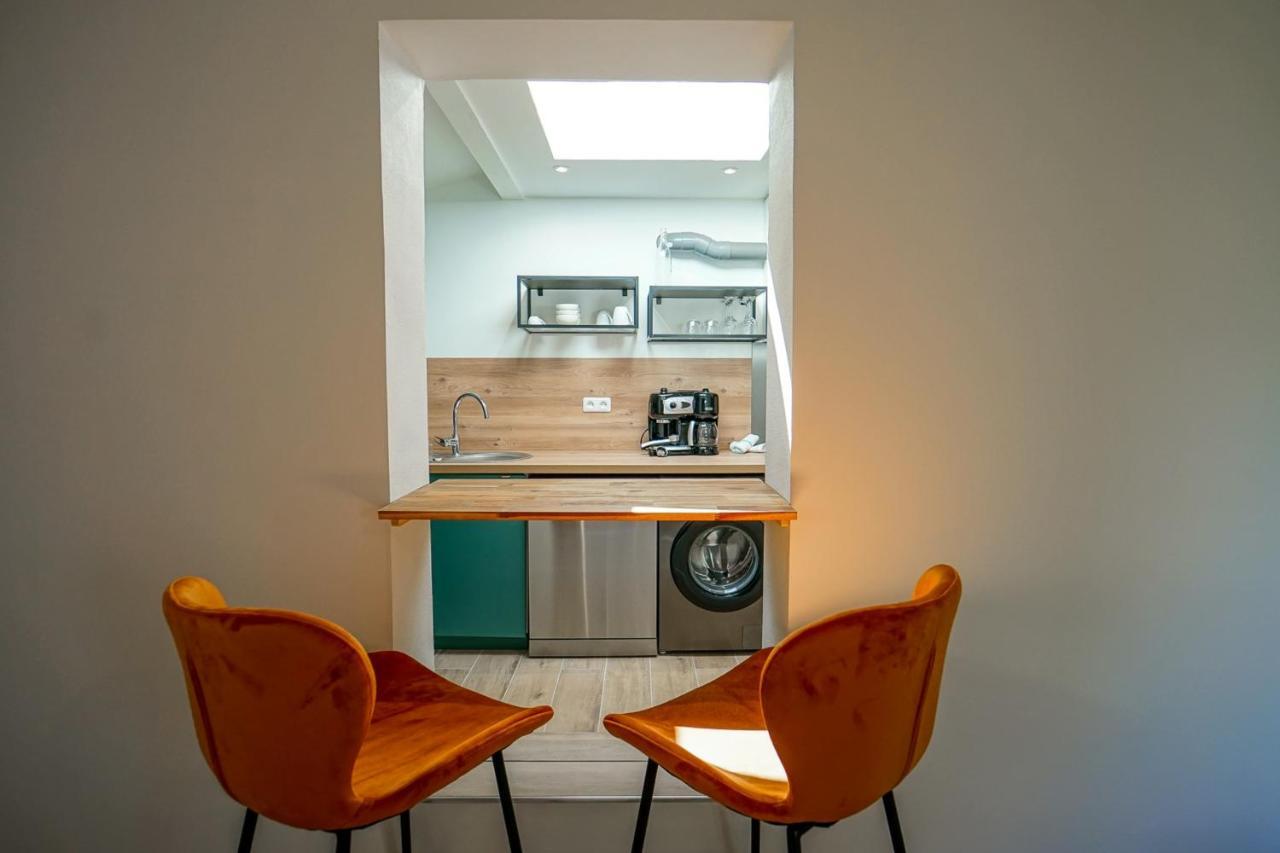 Le Semnoz charmant appartement pour 3 personnes à deux pas du lac! Sévrier Extérieur photo